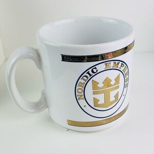 Nordic Empress Mug with 22k Gold Details